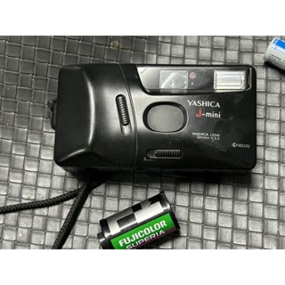 กล้องฟิล์ม YASHICA J-mini