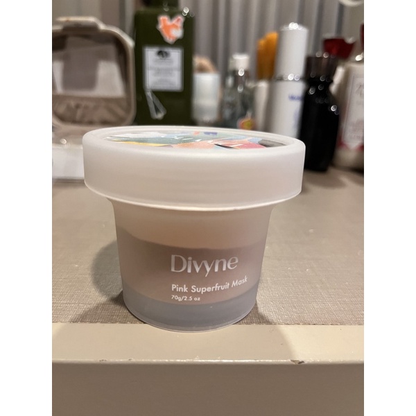 Divyne (ดิไวน์) มาส์กลดสิว รักษาสิว และ สิวอุดตัน 70g. DIVYNE Pink Superfruit Mask For Acne & Rednes