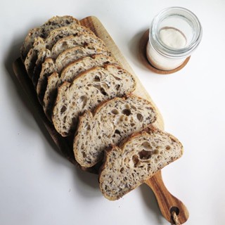 Ⓥ Seven Seeds Sourdough (Vegan, 16% Whole Wheat)