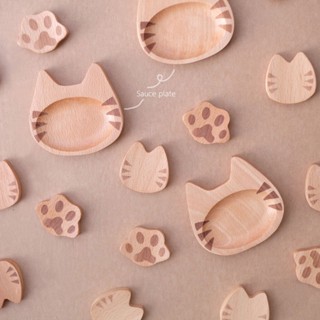 Omocha - Wooden cat holder : ที่วางตะเกียบ ถ้วยซอส ไม้แท้ รูปแมว