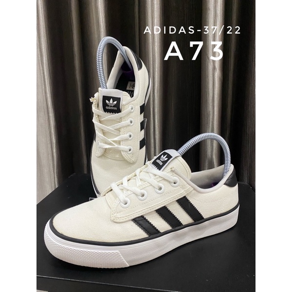 ADIDAS (37/22) รองเท้าแบรนด์แท้มือสอง ผู้หญิง A75