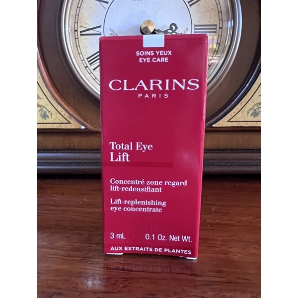 พร้อมส่ง (การันตีของแท้ %) CLARINS PARIS Total Eye Lift ครีมบำรุงผิวรอบดวงตา(3ml)