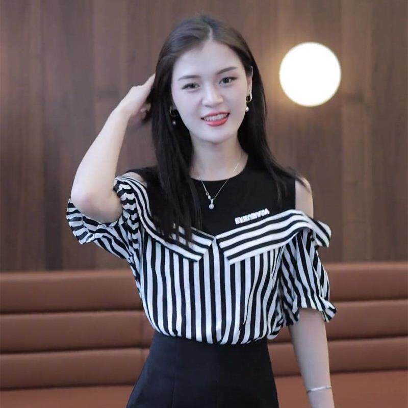 เสื้อเชิ้ตแขนสั้น เปิดไหล่ ทรงหลวม ขนาดใหญ่ ลายทาง แฟชั่นสไตล์เกาหลี สําหรับผู้หญิง