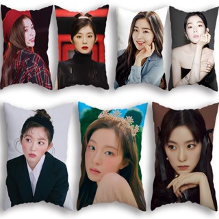 Red velvet Irene ปลอกหมอนเกาหลีแฟชั่นเกิร์ลแบนด์กำมะหยี่สีแดงสมาชิกรถ Cusion ด้านเดียวพิมพ์โพลีเอสเตอร์สี่เหลี่ยมผืนผ้าโซฟาตกแต่งบ้านปลอกหมอน (ไม่มีแกนหมอน)