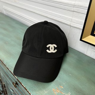 🌊ChaneI Logo Cap  in Black หมวกชาแนวสีดำ🌕🍃