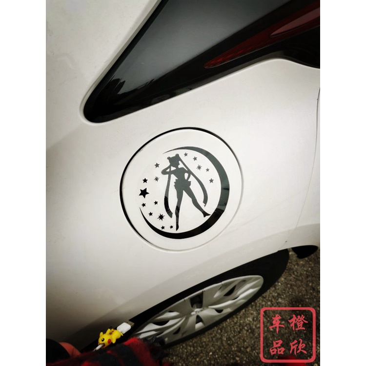 สติกเกอร์รถเซเลอร์มูน Tsukino Usagi Kayoing อะนิเมะสะท้อนแสงตกแต่งสําหรับการใช้ถังหมวกกันชน Trunk รถจักรยานยนต์คอมพิวเตอร์กรณีแล็ปท็อป - รูปที่ 2