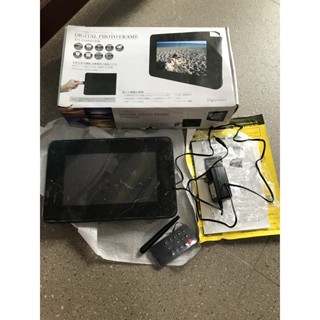 Digital photo frame ของญี่ปุ่น กล่องไม่สวยนะคะ สภาพใหม่