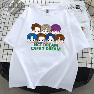 [S-5XL]เสื้อยืดคอกลม แขนสั้น พิมพ์ลายกราฟิก Kpop Nct Dream Cafe 7 Dream Chibi 90s น่ารัก สไตล์วินเทจ สําหรับผู้หญิง_09