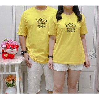 [S-5XL]ผ้าฝ้าย 100% เสื้อยืดคู่รัก พิมพ์ลาย GOT MY HEART IN YOUT HAND COUPLE ROMANTIC COUPLE สําหรับผู้หญิง และผู้ชาย