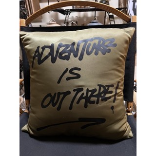 หมอน ADVENTURE IS OUT THERE! 🇯🇵 สินค้าของแท้