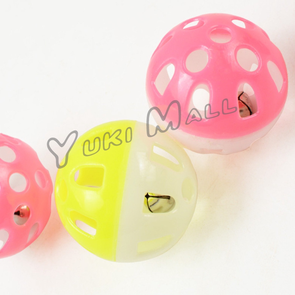 Yuki ลูกบอลกุ๊งกิ๊งสองสีาสติกของเล่นสำหรับสัตว์เลี้ยง ของเล่นหนู Two-color ball pet toy