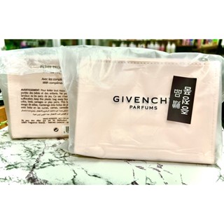 🔥hot sale🔥กระเป๋า Givenchy gift pouch สินค้าแท้ 100%