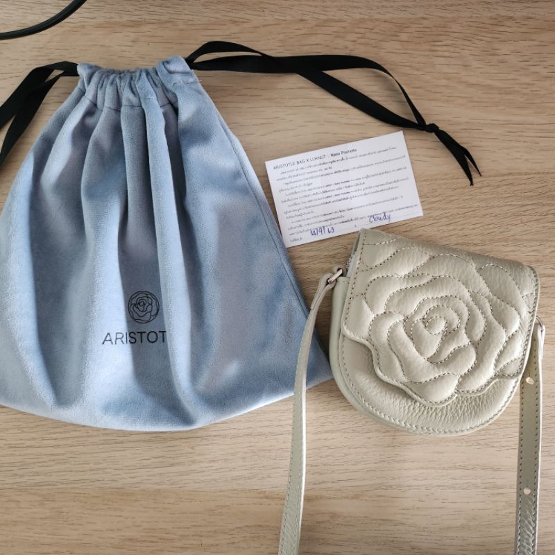 Aristotle bag : ชื่อรุ่น Nano pochette สี Cloudy