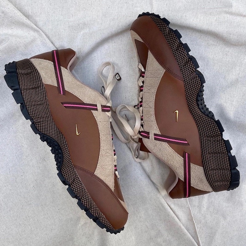 Nike Air Humara x Jacquemus สีน้ำตาล (Size : 9.5 usw/8 usm/26.5 cm)