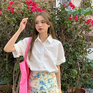 Rommers เสื้อเชิ๊ตแขนสั้นปกฮาวายทรงเบสิคสไตล์มินิมอลสำหรับผู้หญิง