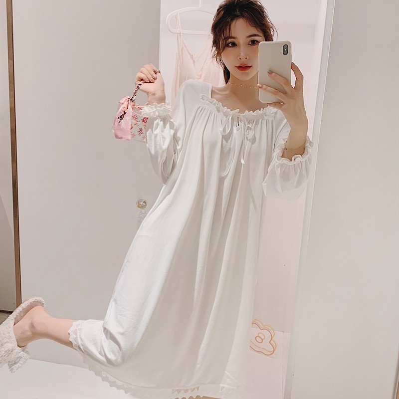 🍭ชุดนอน ผู้หญิง ชุดนอนเดรสลูกไม้แขนสั้นสไตล์เกาหลีคุณหนูสีขาวผ้านิ่มใส่สบายไซส์ใหญ่ M-XL D03พร้อมส่ง