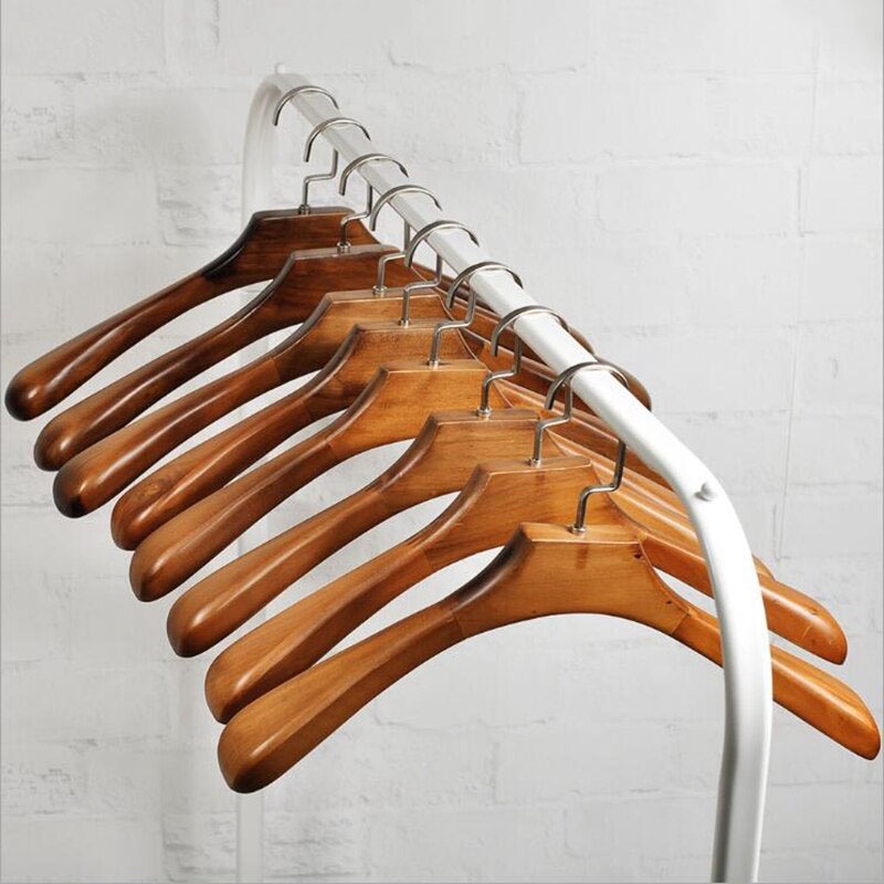 Double.thai ไม้แขวนเสื้อสูท รุ่นสำหรับบ่าใหญ่ ไม้แท้สีน้ำตาล (1ชิ้น) Y-77