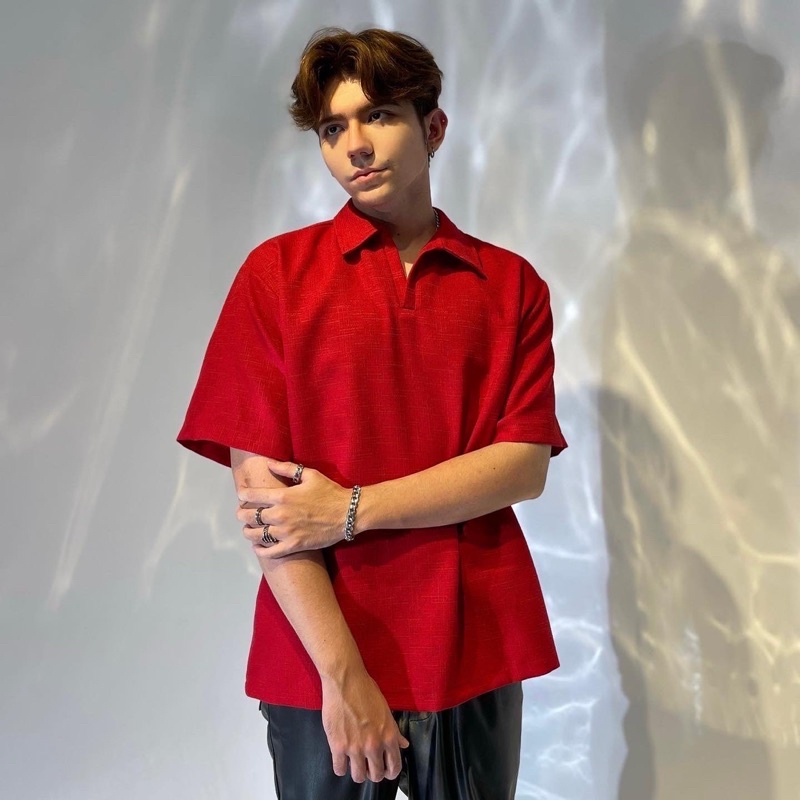 เสื้อ AIDEN เส้นแดง*