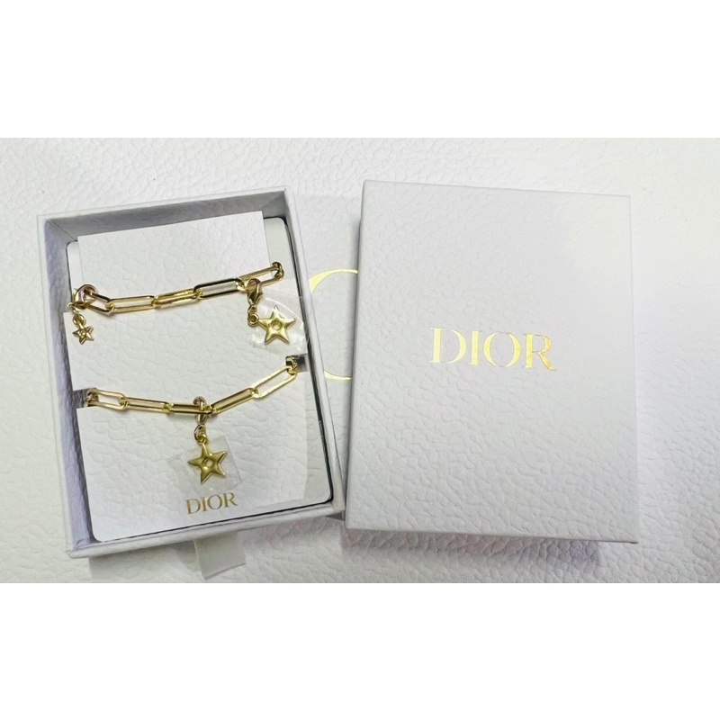 ฟรีถุงและริบบิ้น Dior Gold Phone Charm ที่ห้อยโทรศัพท์ Dior แท้
