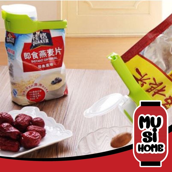 【ฺMUSI.HOME ราคาถูก】ที่หนีบปากถุง พร้อมฝาปิด ที่ปิดปากถุง ที่ปิดซองขนม น้ำยาปรับผ้านุ่ม เปิด-ปิด เทสะดวก C41