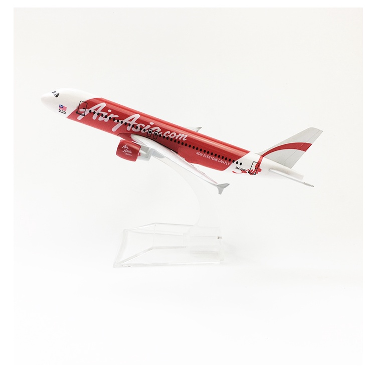 Yalinda Air Asia Merah Putih A320 16 ซม.ชุดเครื่องบินเด็กวันเกิดของเล่นเครื่องบินรุ่น