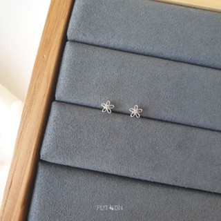 Mini daisy silver earrings