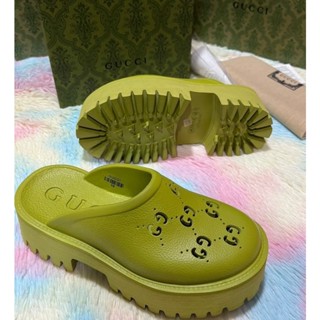 รองเท้าแตะ  GUCCI PLATFORM PERFORATED SANDALS  ออริสวย /