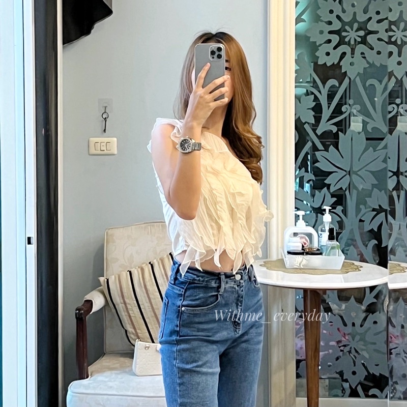 [พร้อมส่งจากไทย ] A75 เสื้อแฟชั่นผู้หญิง ครอป ปาดไหล่