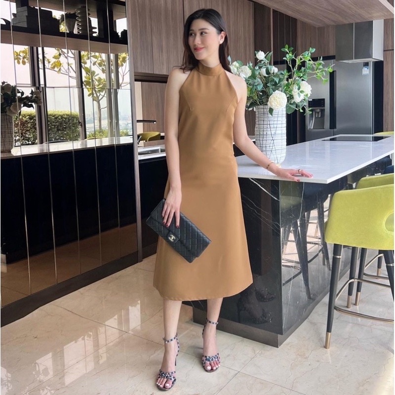 ส่งต่อ เดรสไปงานจากร้าน September.bkk ไซส์ L