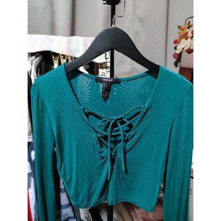 เสื้อครอป แขนยาว ผ้าเรย่อน ของแบรนด์ Forever21
