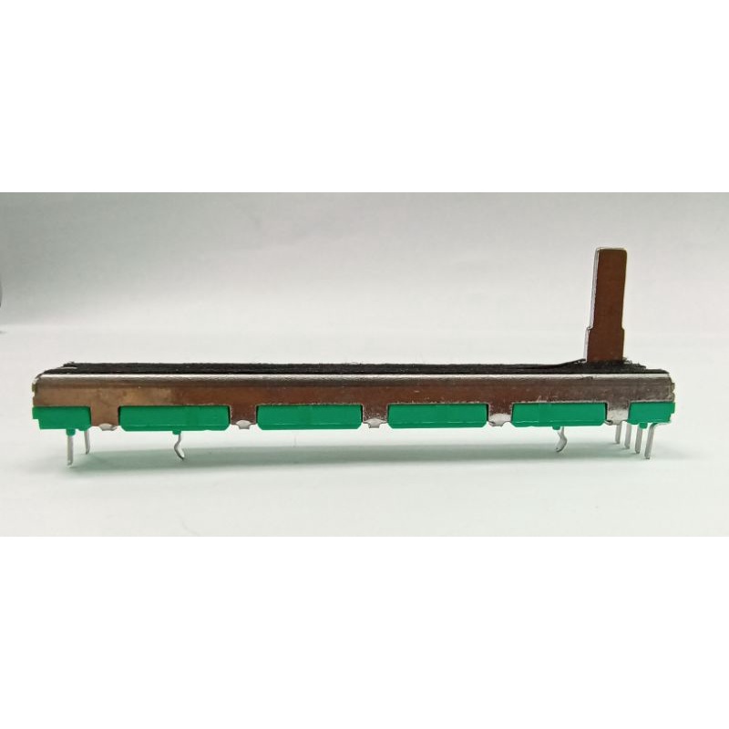 วอลลุ่มสไลด์ A10K B10K 6 ขา 75 มิล กว้าง 9.2 มิล ความสูงของแกนสไลด์ 15 มิล