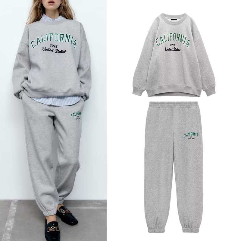 พร้อมส่ง เซทวอร์ม2ชิ้น เสื้อสเวตเตอร์กับกางเกงขายาวสีเทา airport look S048