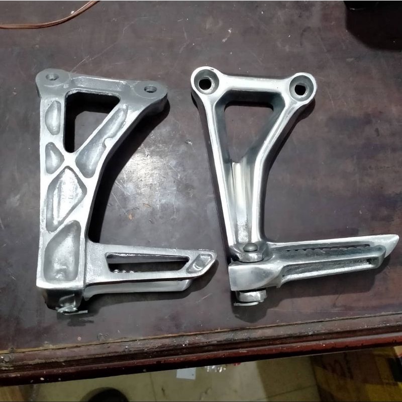 REPLIKA หม้อสเต็ป CBR 650 CC 1 ชุด / ขั้นตอนไฟ Honda CBR 650 kw1 / replica ORI step CBR 650