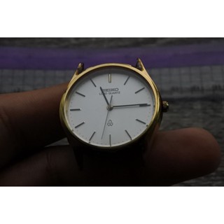 นาฬิกา Vintage มือสองญี่ปุ่น SEIKO LORD QUARTZ 8241 7000 ระบบ QUARTZ ผู้ชาย ทรงกลม กรอบทอง หน้าขาว หน้าปัด 35mm