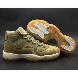 5len 2018 Air Jordan 11 WMNS Neutral Olive/Sail-Gum รองเท้าบาสเก็ตบอล โลหะ สีน้ําตาลอ่อน