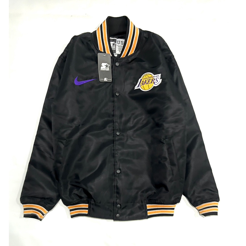 เสื้อแจ็คเก็ต Nike Lakers Varsity ปักลาย