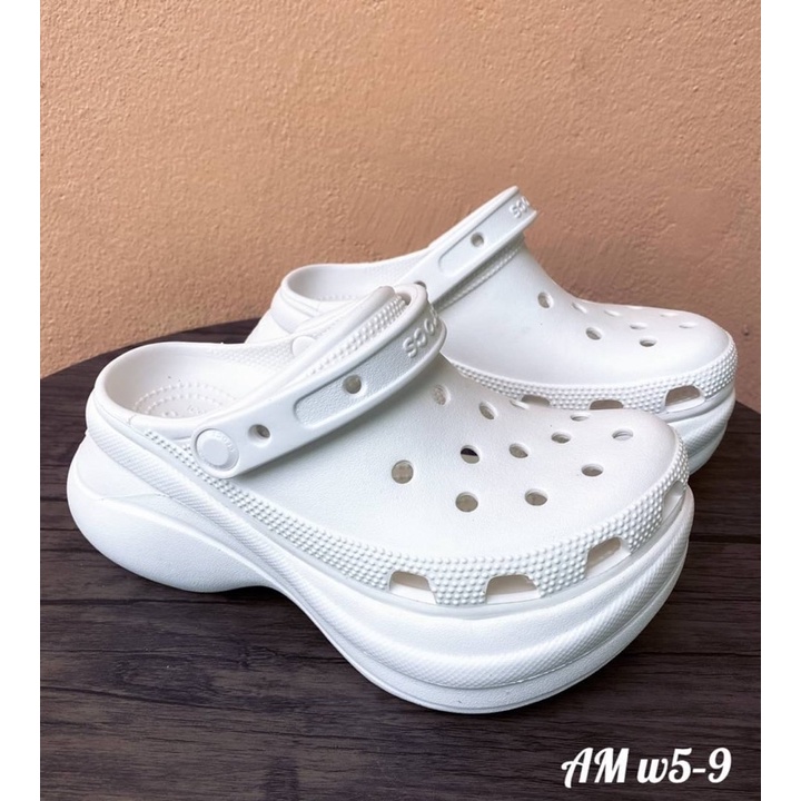 New 🥳🥳รองเท้าแตะสวม Crocs classic Bae Clogs (ส้นสูง)มีของพร้อมส่งรองเท้าแตะของผู้หญิง🥳🥳