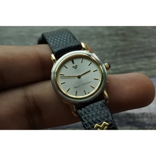 นาฬิกา Vintage มือสองญี่ปุ่น MARIO UALENTINO ระบบ QUARTZ ผู้หญิง ทรงกลม กรอบทอง หน้าทอง หน้าปัด 25mm