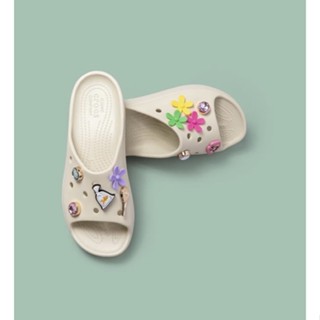 พร้อมส่ง รองเท้าแตะ Crocs รุ่นใหม่ Classic Platform Slide ของแท้ 100%