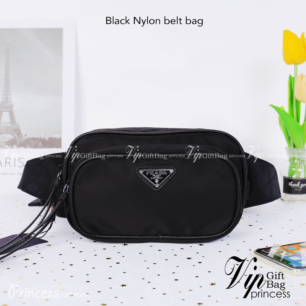 PRADA Nylon belt bag Black กระเป๋าคาดอก หรือสะพายไหล่ รุ่นนี้สายยาวคนตัวใหญ่คาดอกได้แน่นอนเลยค่ะ
