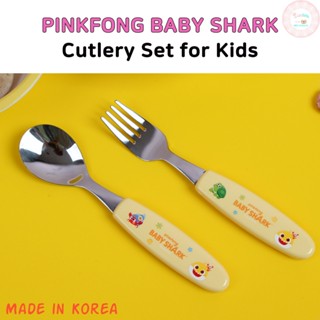 Pinkfong ชุดช้อนส้อม และส้อม ลายฉลาม สีชมพู ทําจากเกาหลี สําหรับเด็ก ทานอาหารเย็น เมลามีน