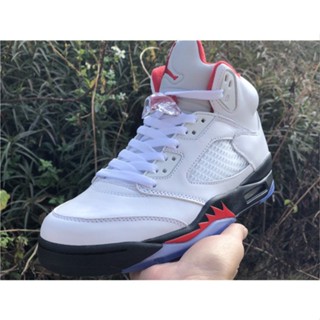 รองเท้าบาสเก็ตบอล Air Jordan 5 นิ้ว สีแดง 2020 พร้อมลิ้นเงิน 3M DA1911-102 AJ5