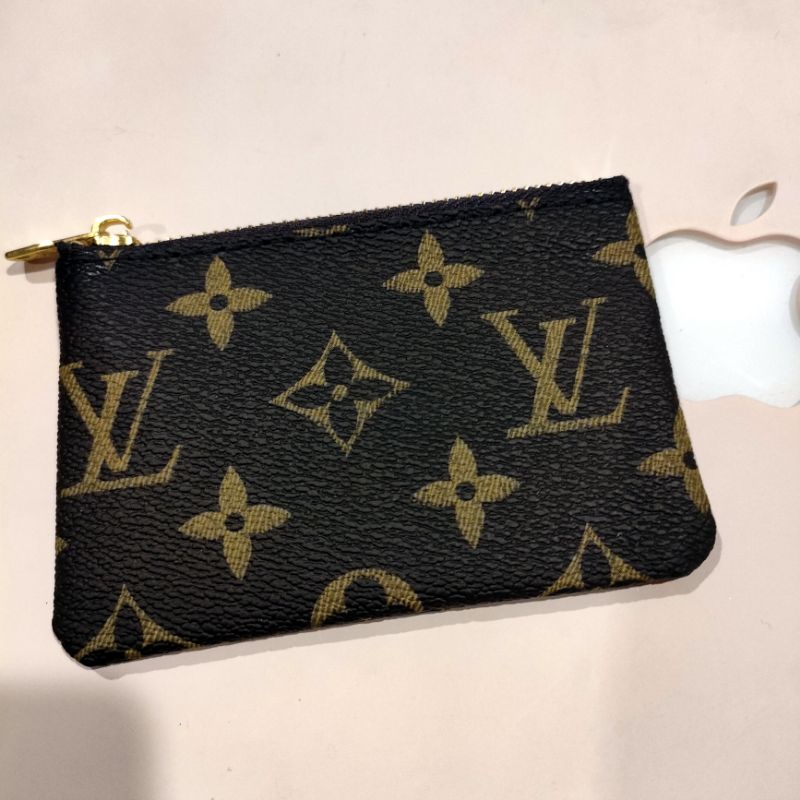 กระเป๋าใส่เหรียญหลุย พร้อมส่ง