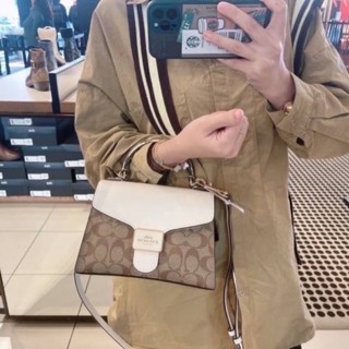 👜กระเป๋าสะพายสวยๆNEW COACH PEPPER SATCHEL IN SIGNATURE CANVAS (COACH GOLD/ Light Khaki Chalk Mulk