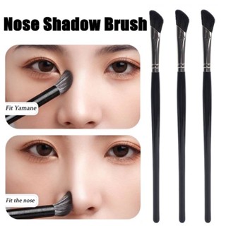 มัลติฟังก์ชั่อายแชโดว์ Bright Face Blush Brush