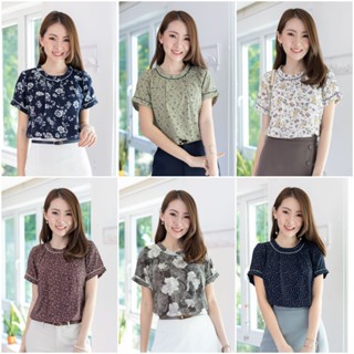 Narinari : MT3417 Folded Front Graphic Blouse เสื้อทำงาน (ใช้โค้ด NARISP9 ลดทันที 65.- เมื่อช็อปครบ 500.-)