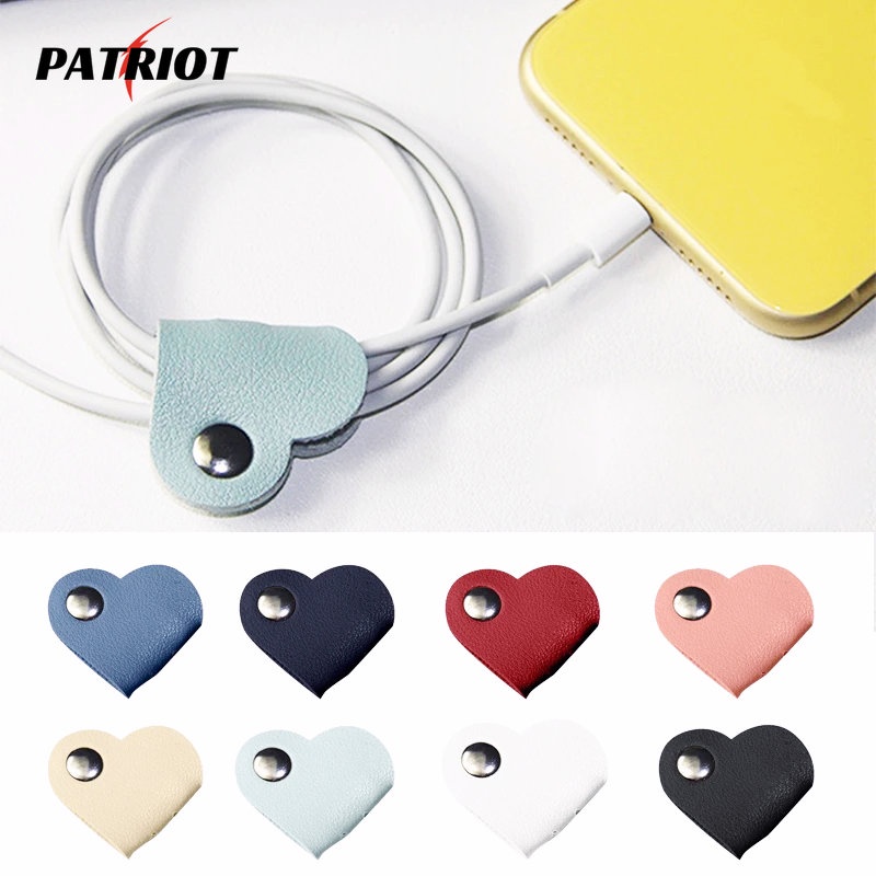 [สุ่มสี] 1 / 5 ชิ้น มินิ แบบพกพา หูฟัง สายไฟ จัดระเบียบ สายเคเบิล USB ป้องกัน น่ารัก รูปหัวใจ หนัง ที่ม้วนสายชาร์จ คลิปเก็บสายเคเบิล