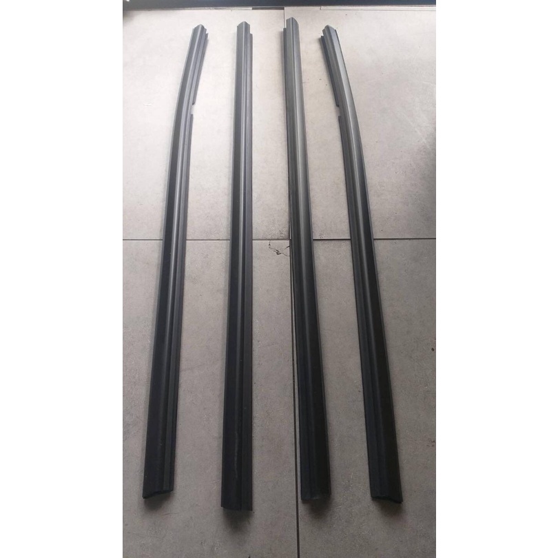 ยางรีดน้ำนอก Toyota wish ANE111 ปี 2003-2008 ตรงรุ่น คิ้วรีดน้ำนอก wish
