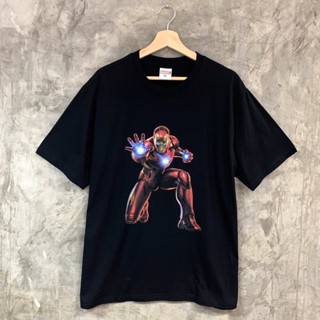 Iron Man Marvel T-shirt เสื้อลายไอรอนแมน สีดำ เสื้อยืดมาร์เวล ลิขสิทธิ์แท้100%_07