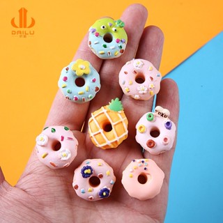 67.V.VDIY310 โดนัทจิ๋ว ลายสุ่ม สำหรับตกแต่ง ของจิ๋ว